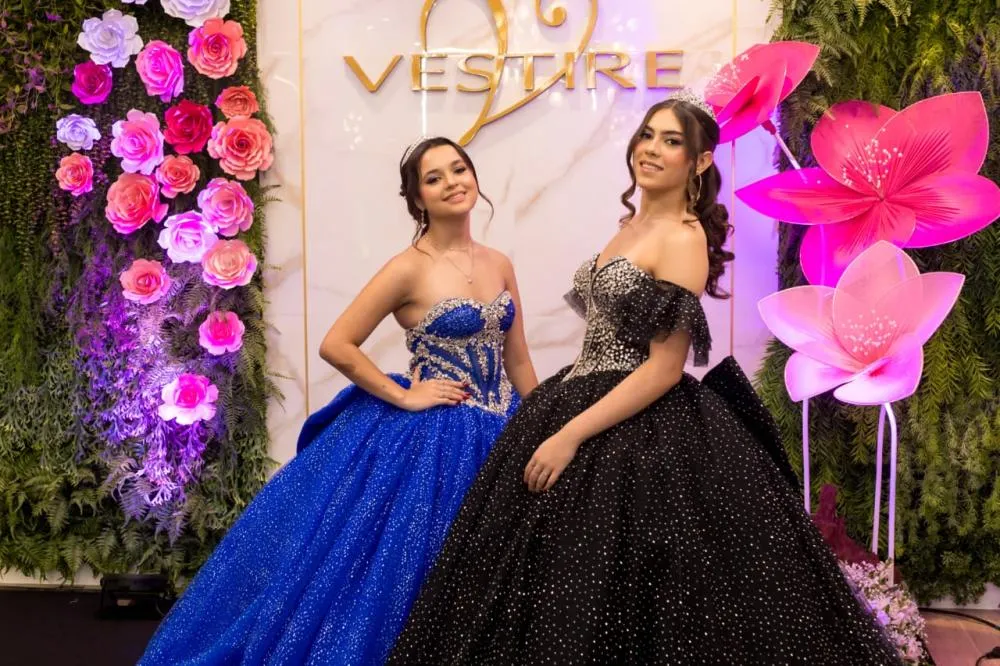Vestire Rigor & Social, sob o comando de Miriam Faiam, realizou desfile com lançamento de novos vestidos de debutante para o público Teens